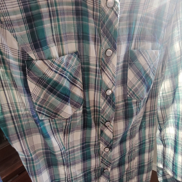 Guess Plaid button up - Picture 2 of 4